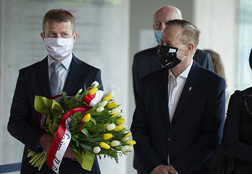 Odsłoniecie tablicy w rocznicę urodzin Jana Pawła II Odsłoniecie tablicy w rocznicę urodzin Jana Pawła II